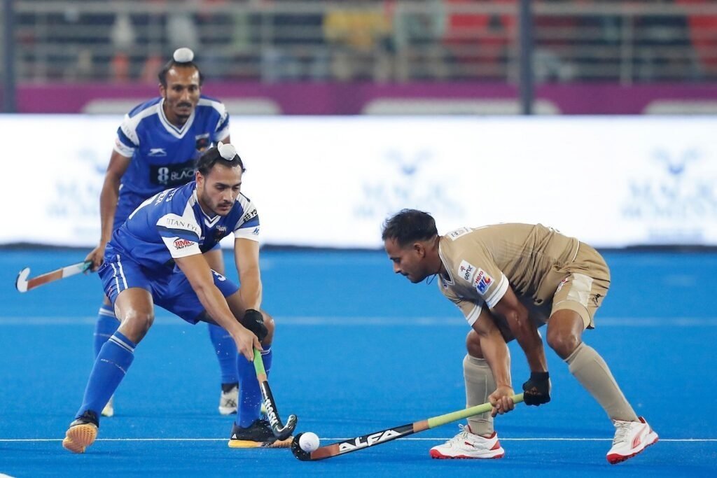 Shrachi Rarh Bengal Tigers outshine Hyderabad Toofans 3-2
